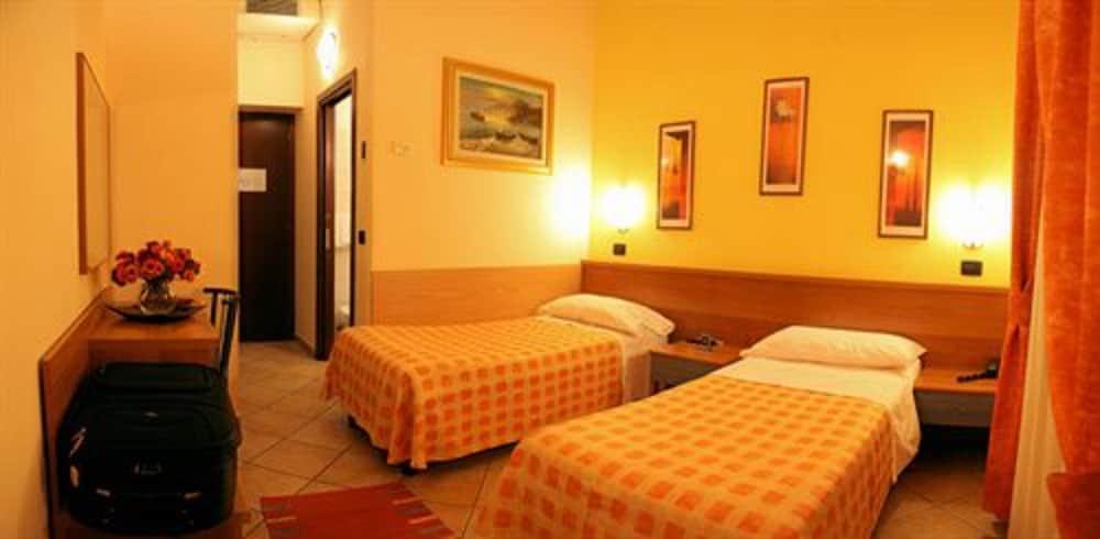 Hotel Sara Milano Ngoại thất bức ảnh