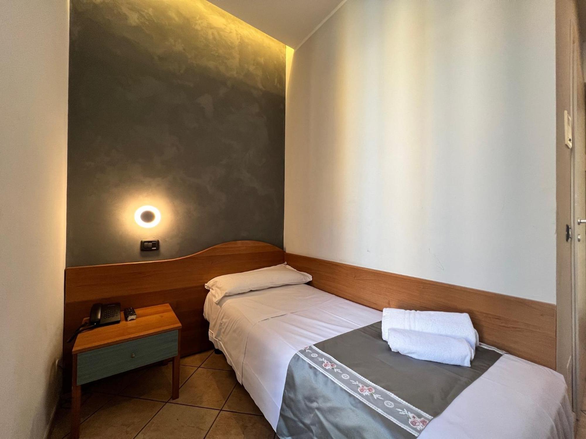 Hotel Sara Milano Ngoại thất bức ảnh