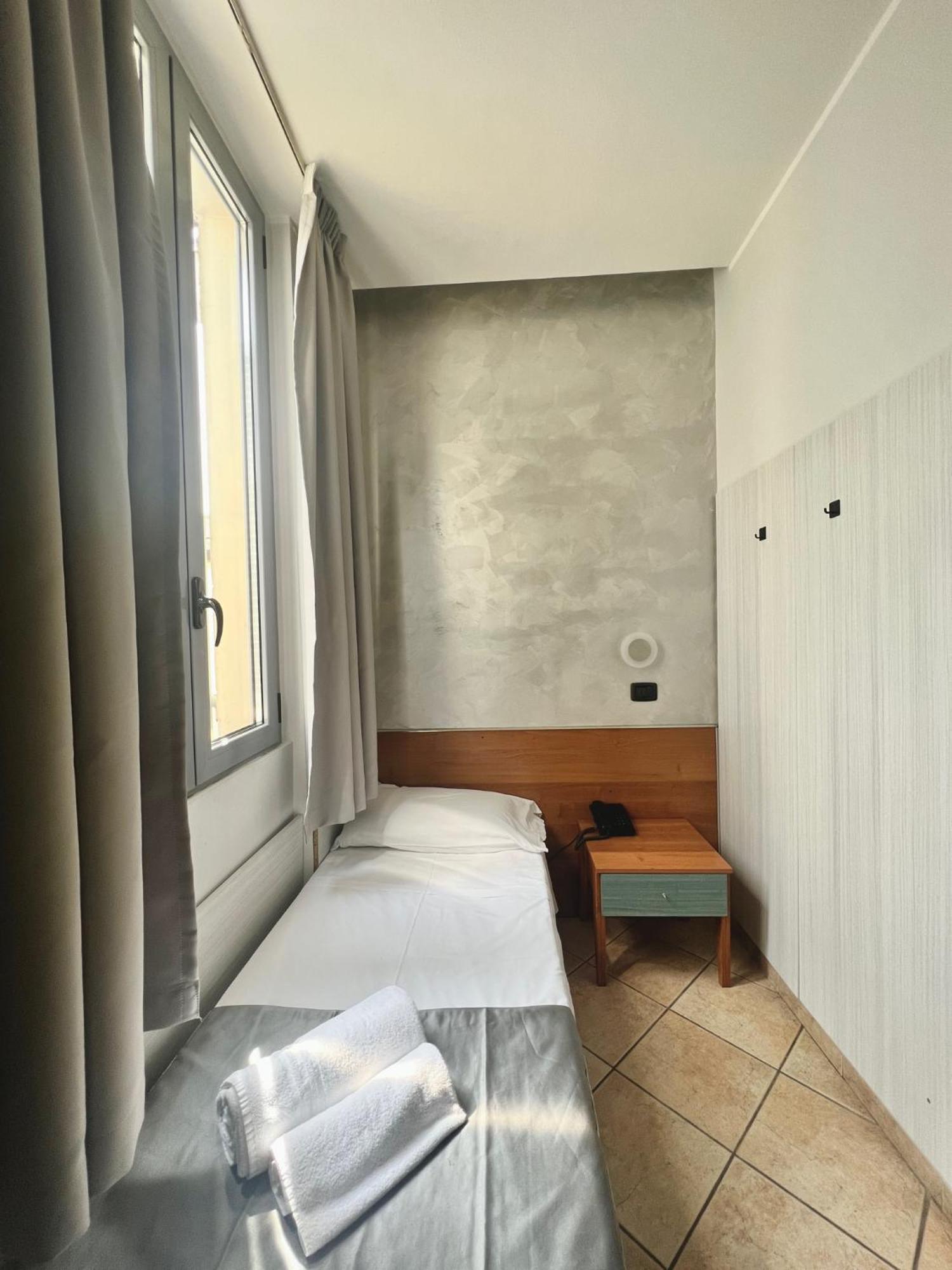 Hotel Sara Milano Ngoại thất bức ảnh