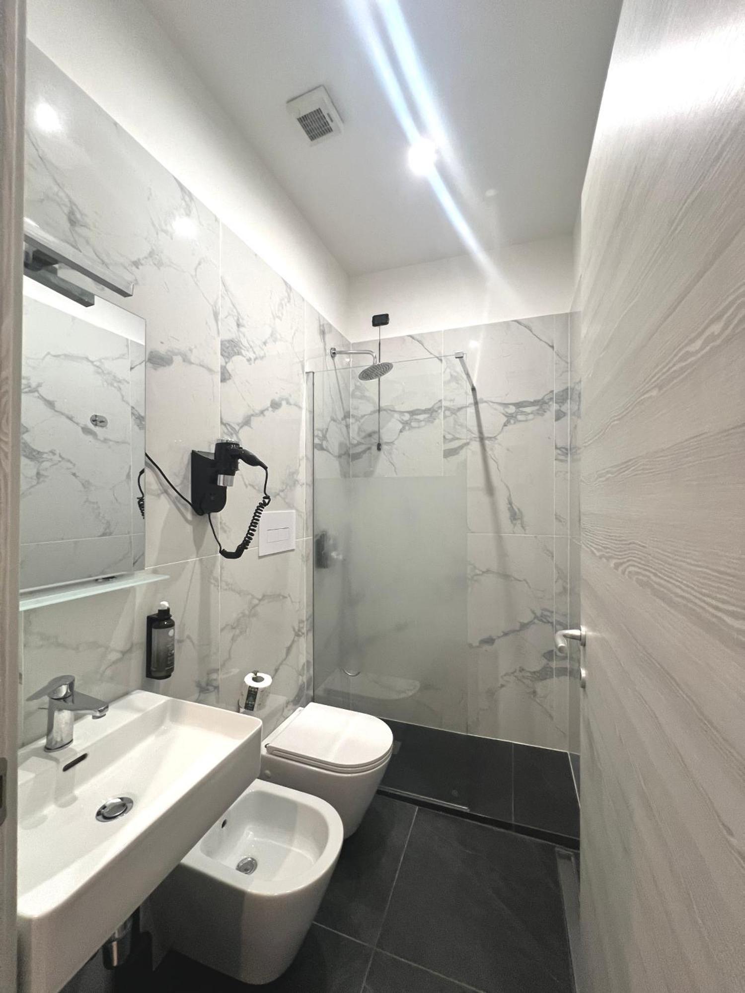 Hotel Sara Milano Ngoại thất bức ảnh
